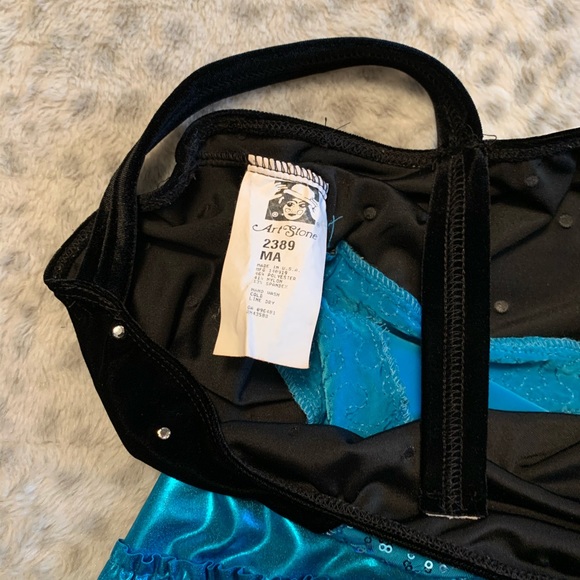 Shiny costume with velour bust & rhinestones. - Picture 8 of 9